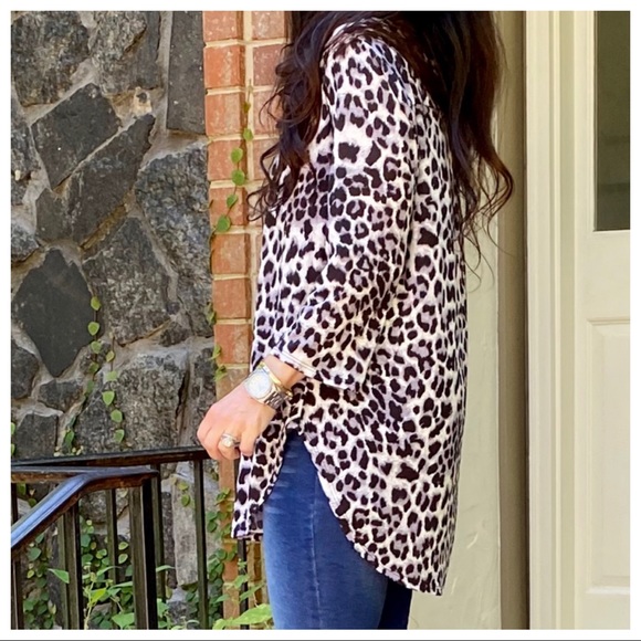 ShopEvelynne Grey Leopard loose fit chic tunic top - Picture 5 of 8